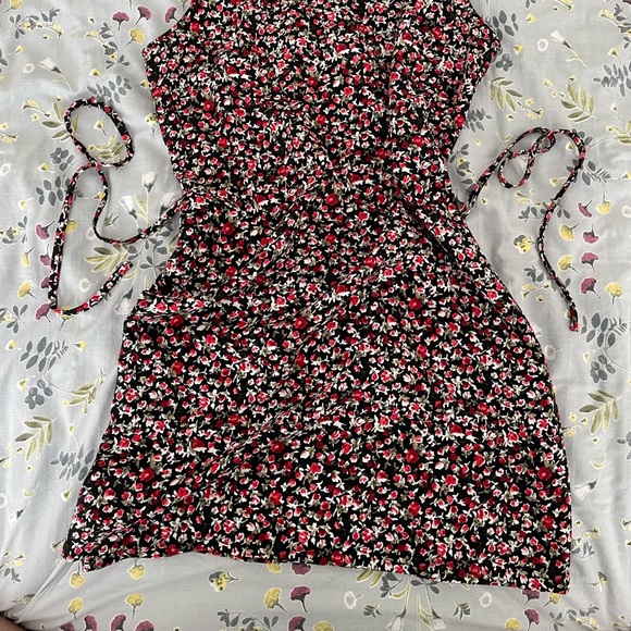 Reworked Vintage Floral Dress - Picture 2 of 2